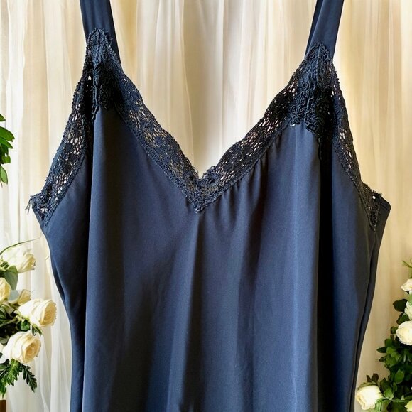Vintage Val Mode Nightgown Lingerie Black Long Gown size Medium DAMAGED - Picture 9 of 16